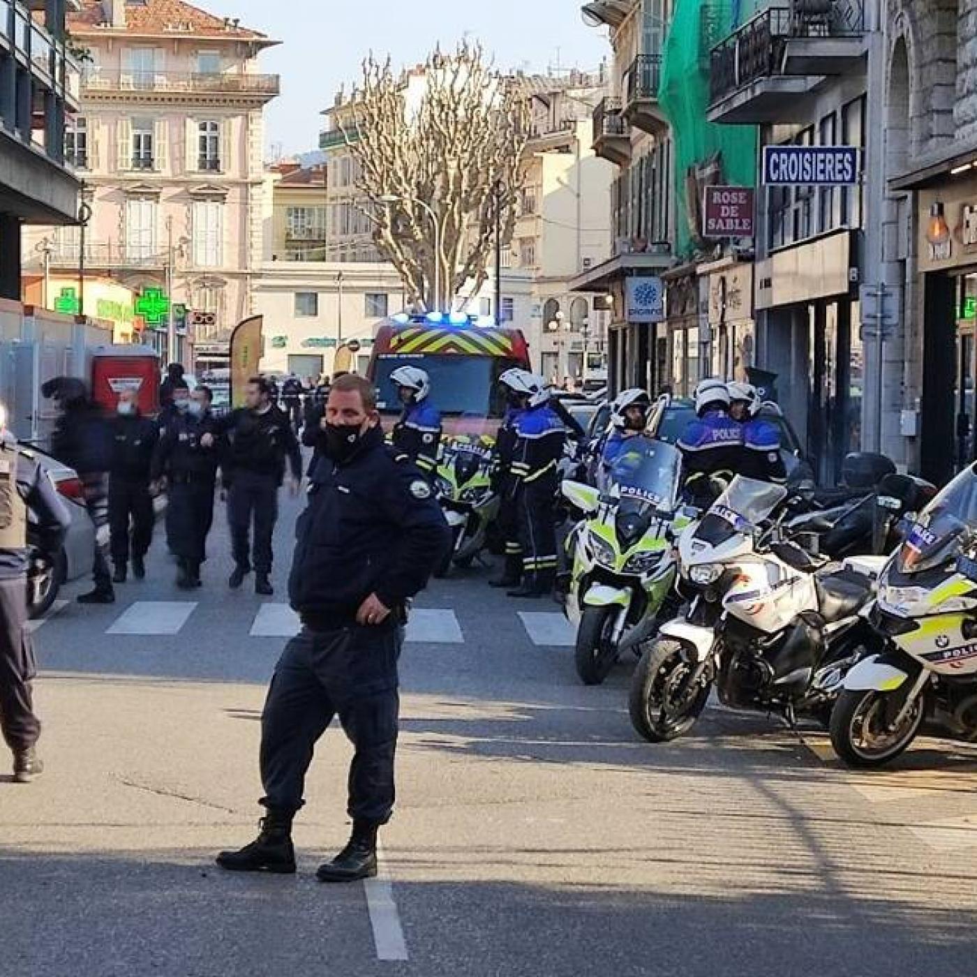 Fusillade à Nice : un mort et un policier en garde-à-vue
