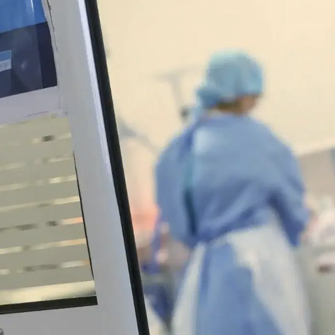 Entrée en vigueur du pass vaccinal, une « fin plausible » de la pandémie grâce à Omicron…