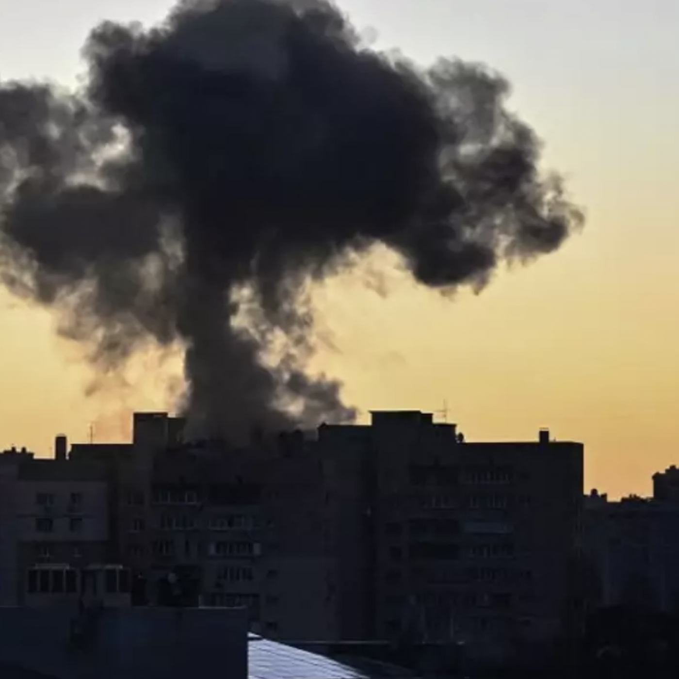 Guerre en Ukraine: énormes explosions ce mercredi matin à Kiev, capitale sous couvre-feu pendant 36h