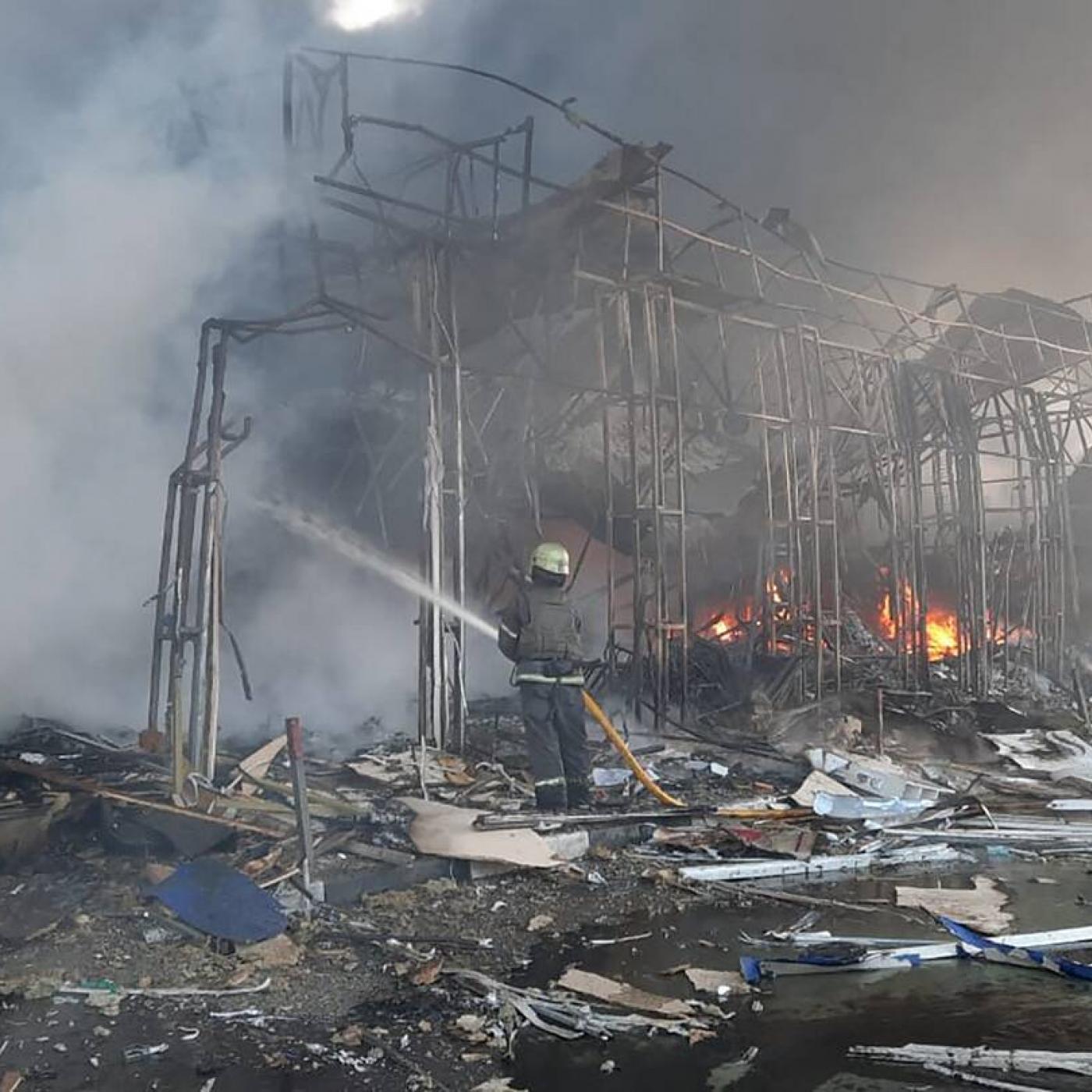 Guerre en Ukraine : Les bombardements russes s’intensifient sur la ville de Mariopol