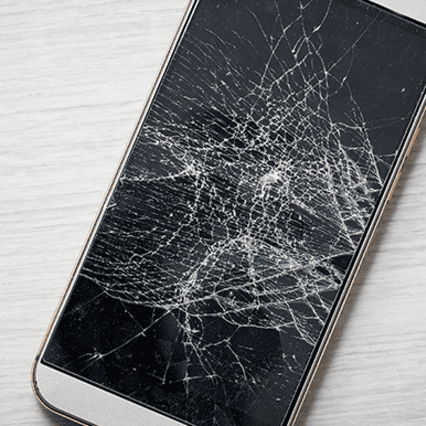 Le Dico des Rêves : Que signifie rêver de téléphone cassé ?