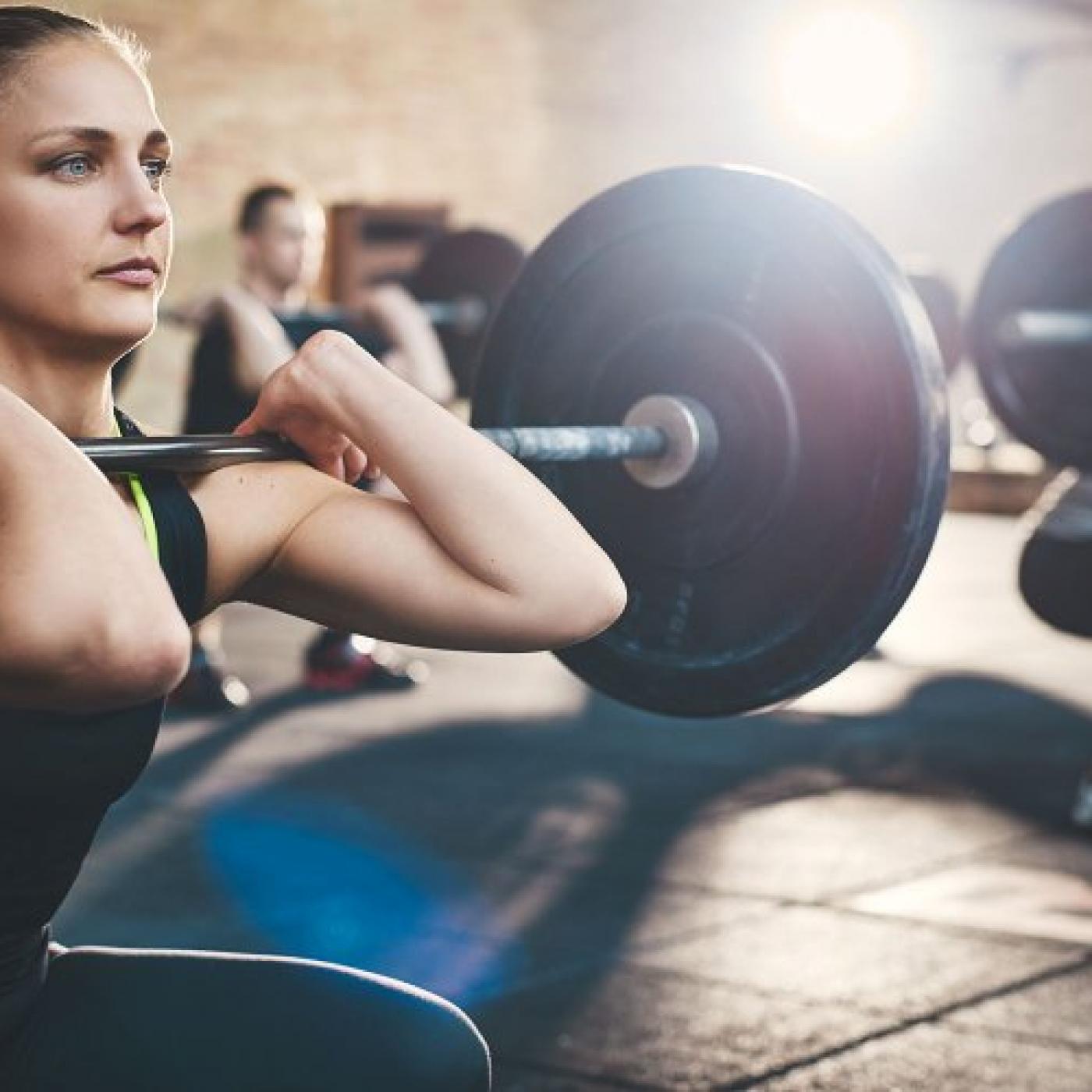 Le Dico des Rêves : Que signifie rêver de faire de la musculation ?