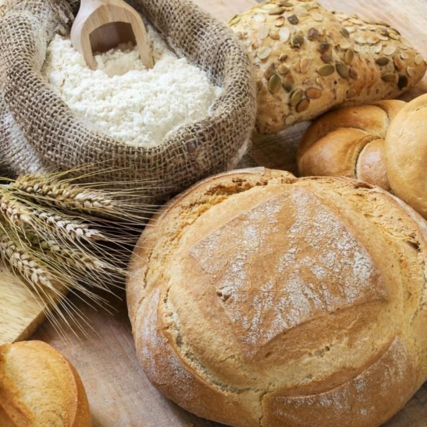Le Dico des Rêves : Que signifie rêver de manger du pain ?