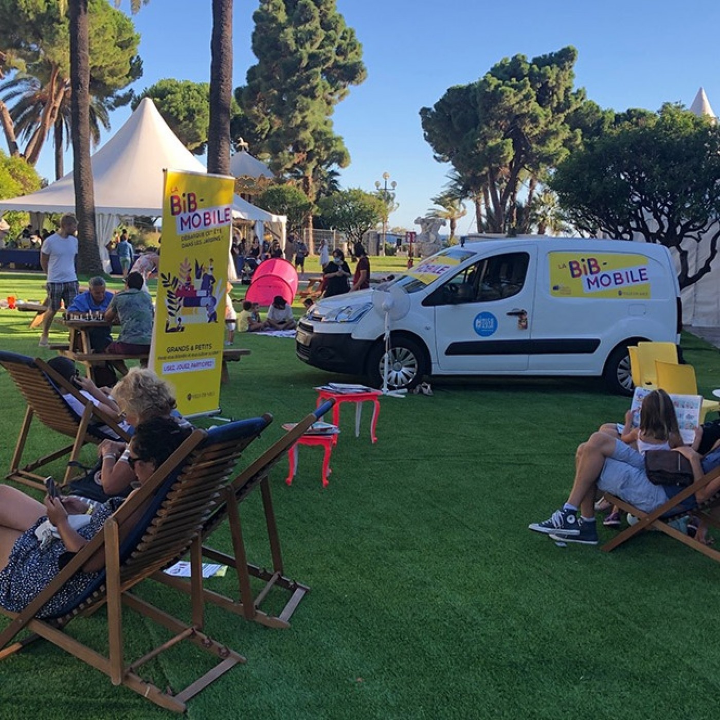 La Bib-Mobile débarque cet été dans les parcs et jardins de la Ville de Nice